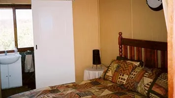 Bedrooms 1
