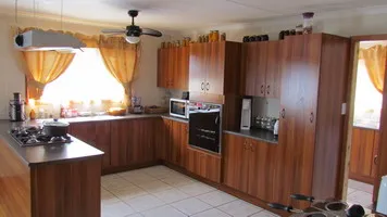 Kitchen 17
